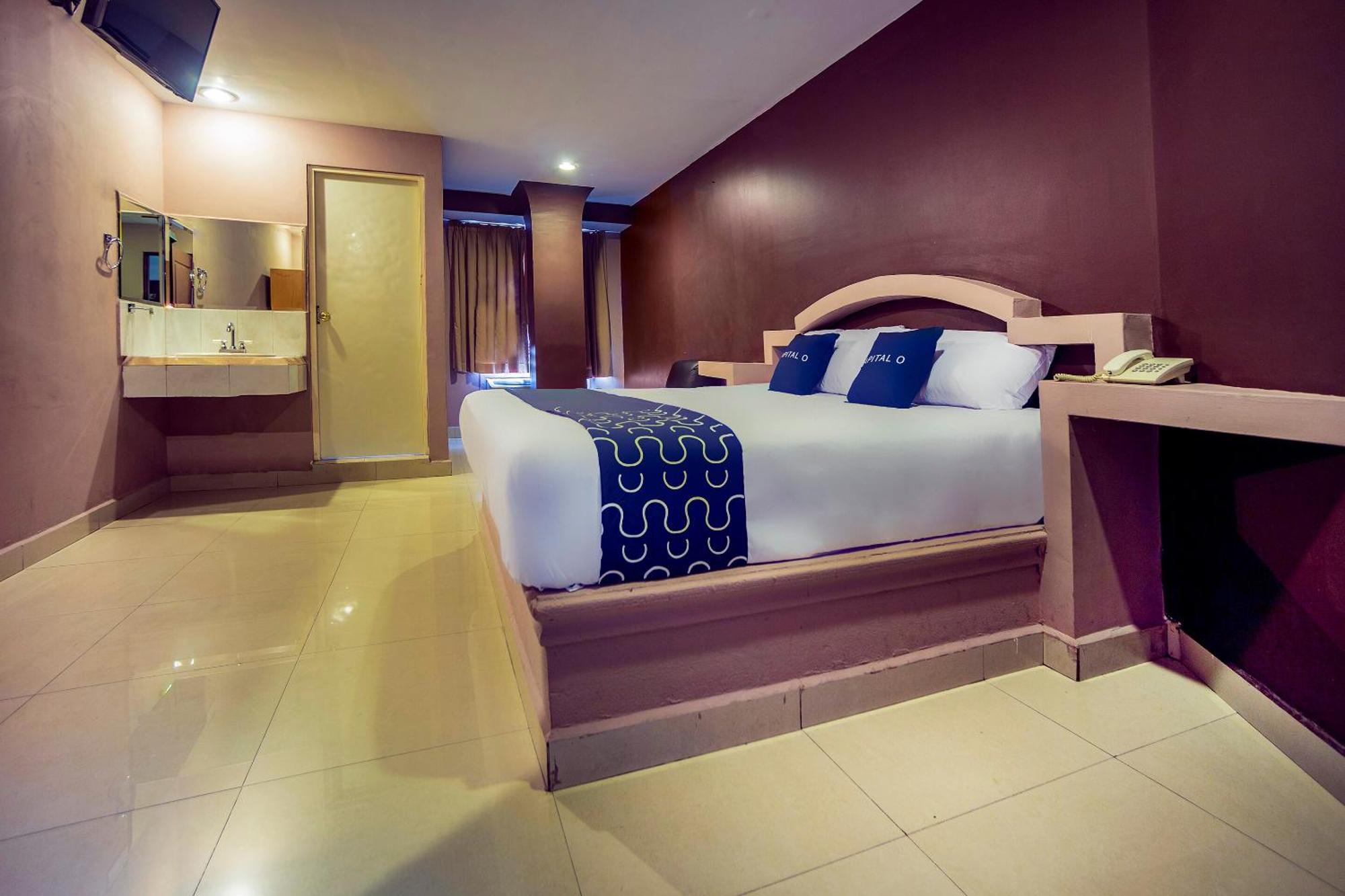Capital O Hotel Diro, Monterrey Dış mekan fotoğraf