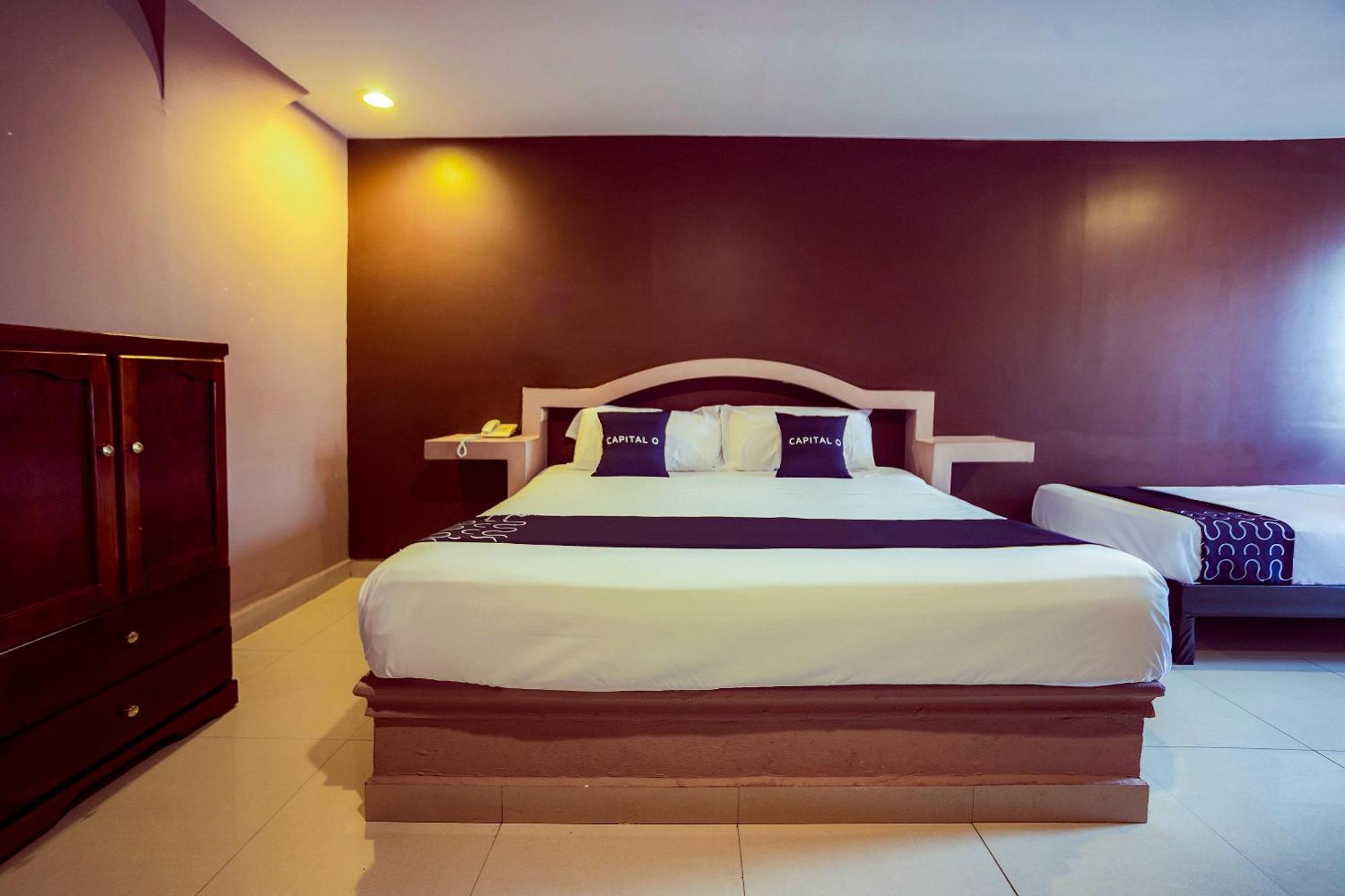 Capital O Hotel Diro, Monterrey Dış mekan fotoğraf